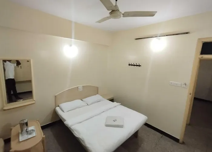 Hotel O Sri Vijaya Palace Lodging