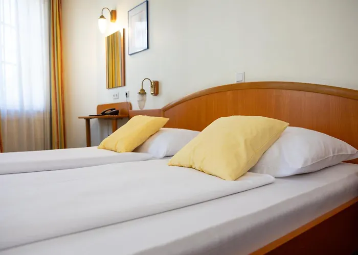 Suite Hotel 900 m zur Oper