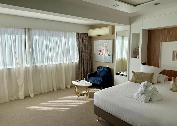 Best Western Plus Hôtel la Rade