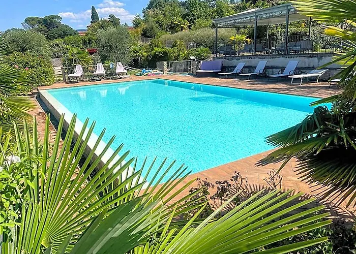 Sleeps 4 Apt 2 In Spoleto - Stunning Grounds Panoramic Views All Around You
