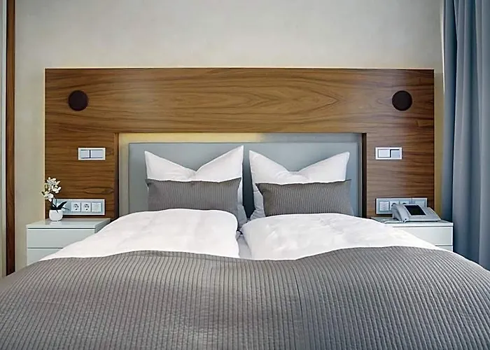 Kluet Hotel