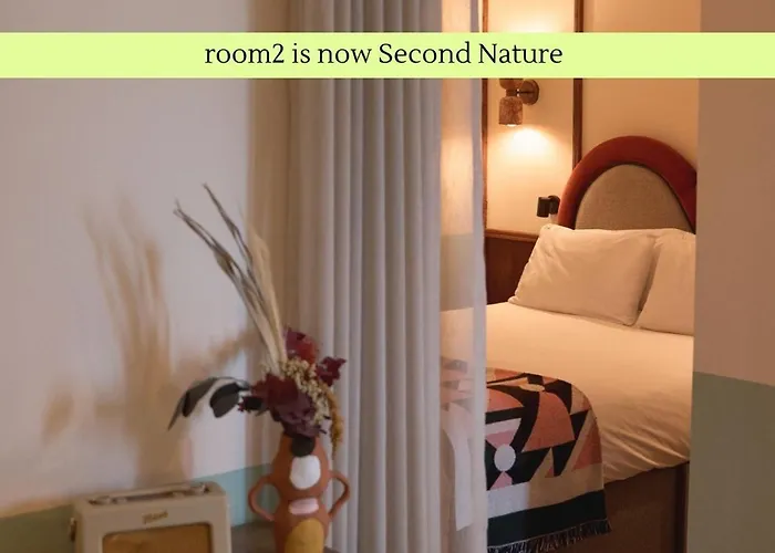 Room2 Belfast Hometel