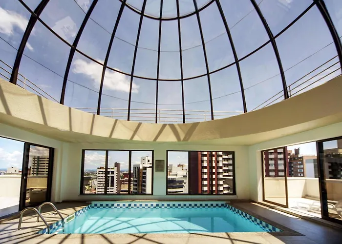 Hotéis centrais de Curitiba 