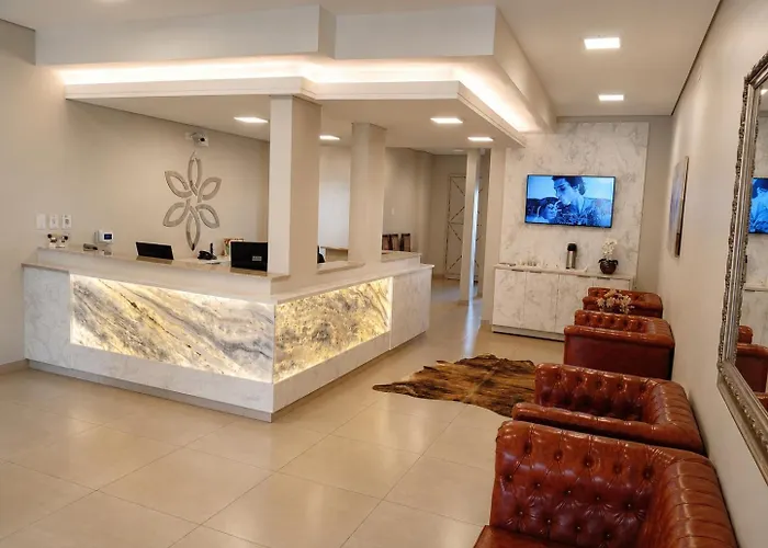 Rosa'S Hotel