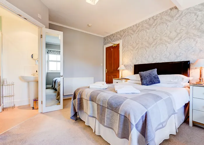 Lyndale Guest House