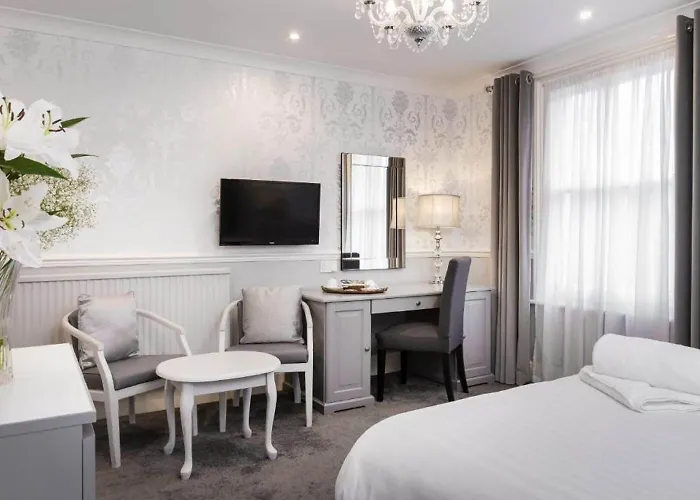 Lincoln House Private Hotel
