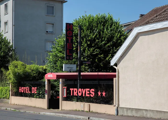 Contact Hotel De Troyes 5 Mn Centre Ville Avec Parking Prive