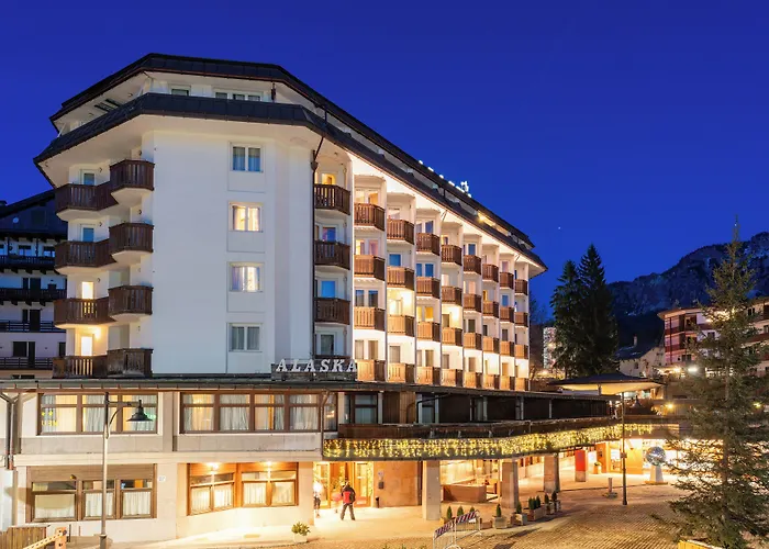 Hotel Alaska Cortina