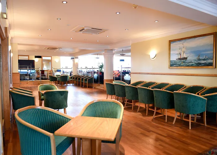 The Riviera Hotel & Apartments - Alum Chine
