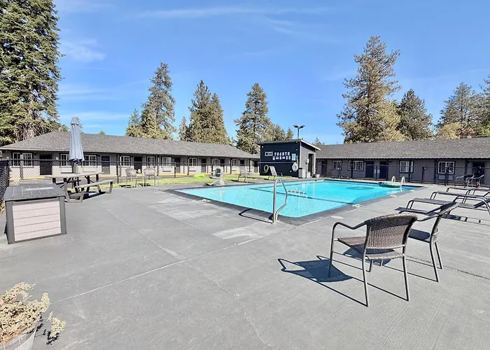 Cascade Lodge Boutique