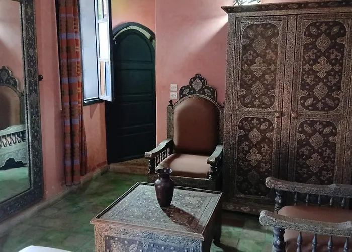 Riad Lalla Khiti