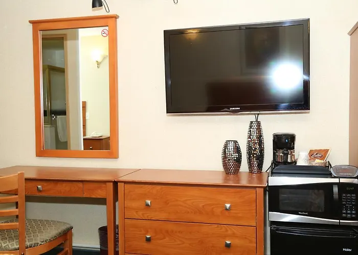 Jfk Inn
