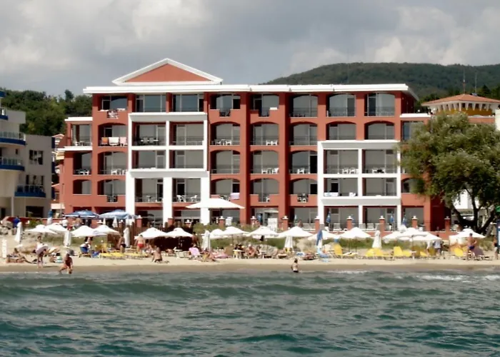 Carina Beach