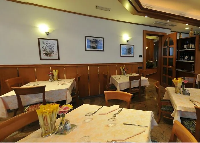 Hotel Vela Trento