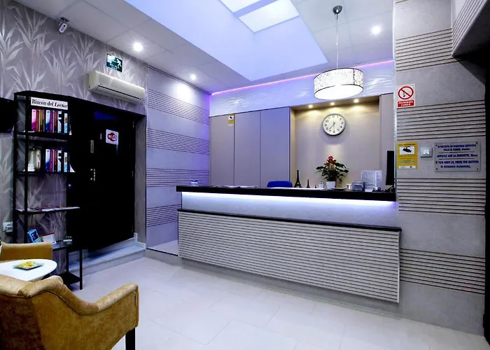 Hostal Paris