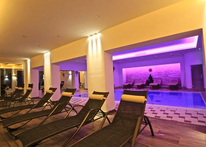 Alpenhotel Weiherbach Berchtesgaden Hallenbad und Sauna