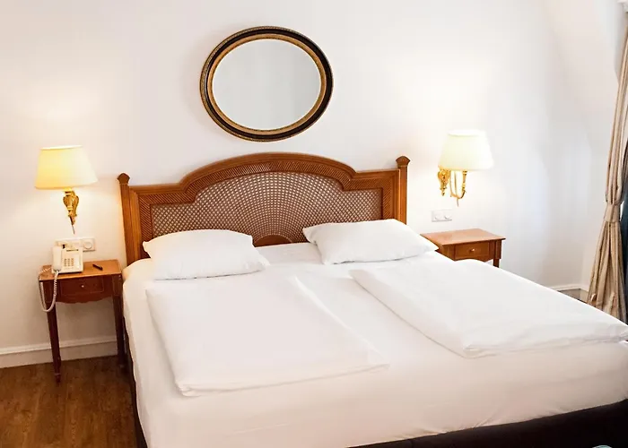 DORMERO Hotel Halle